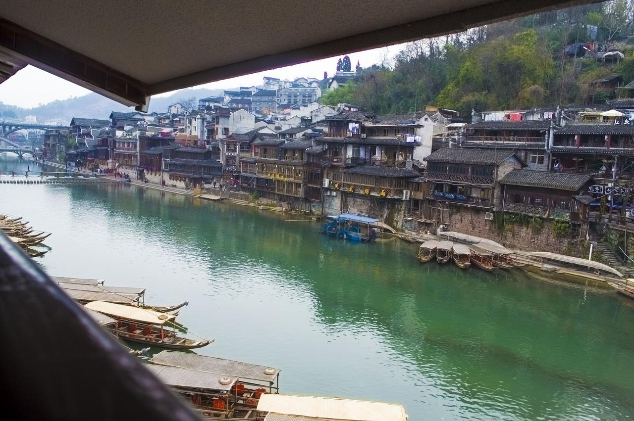 Bian Cheng Xing Zi Inn Fenghuang Esterno foto
